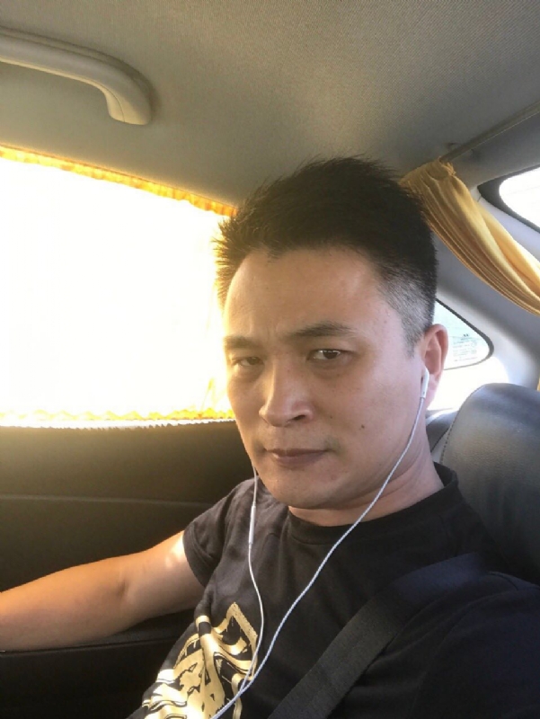 罗的第二张照片--香港残疾人相亲网