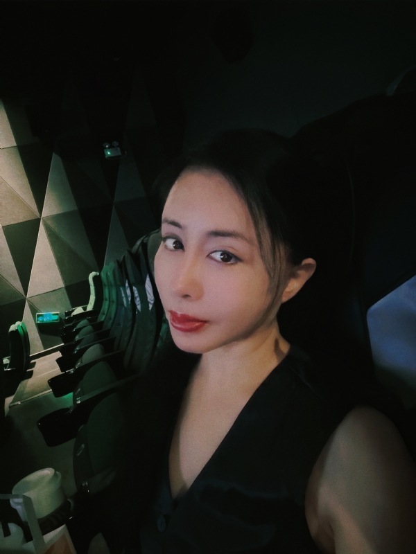 Moon的第一张照片--香港残疾人相亲网