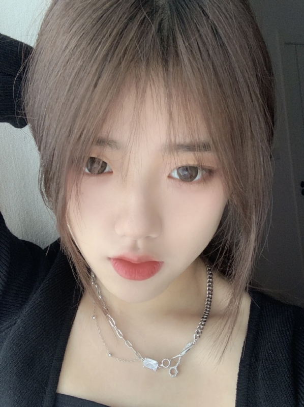 依依的第一张照片--香港残疾人相亲网